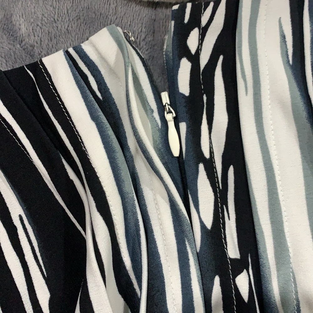 Calvin Klein Monochrome Striped Midi Dress - Picture 6 of 7